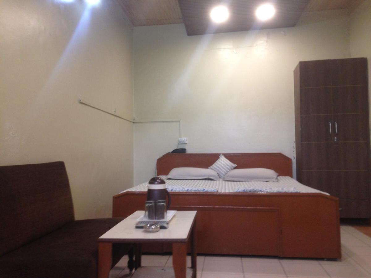 Hotel Palace Amritsar Extérieur photo